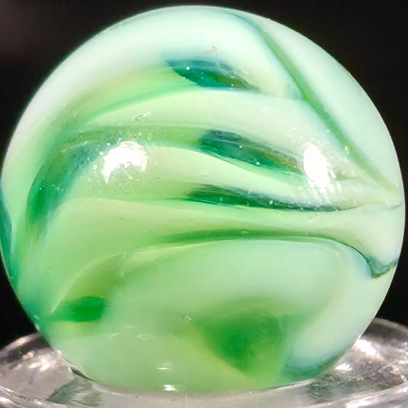 Alley Agate 2 Color Flame on Clear Base .64 Wet Mint
