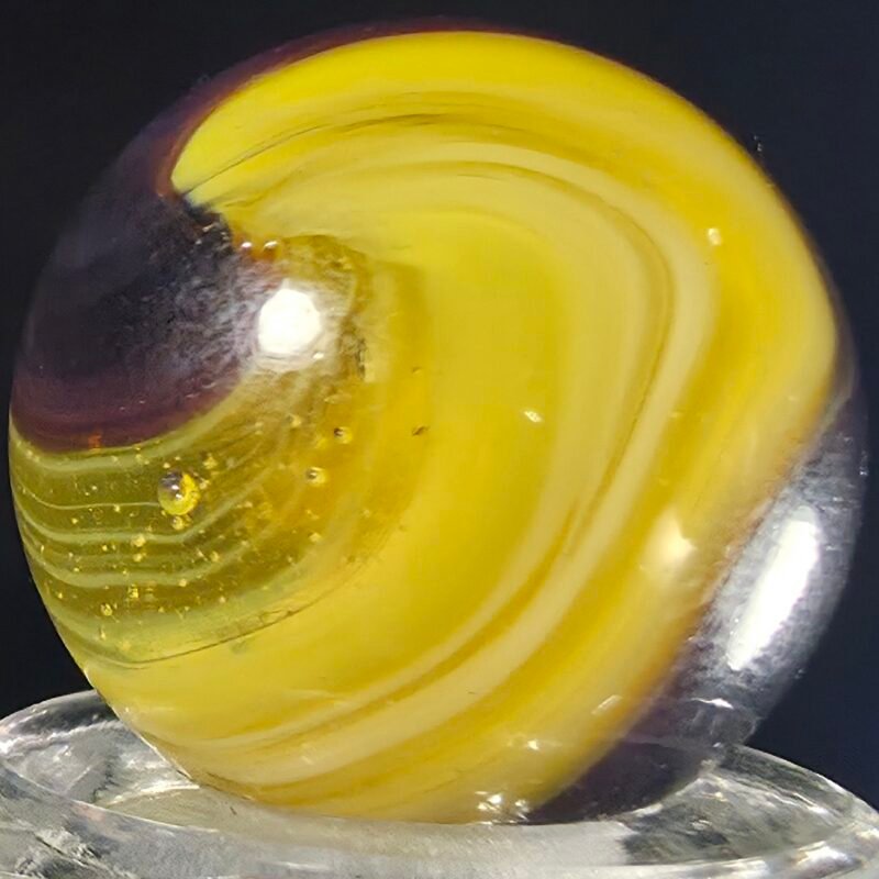 Akro Rare Deep Purple Popeye W/ Black stream in purple .72 Mint(-)