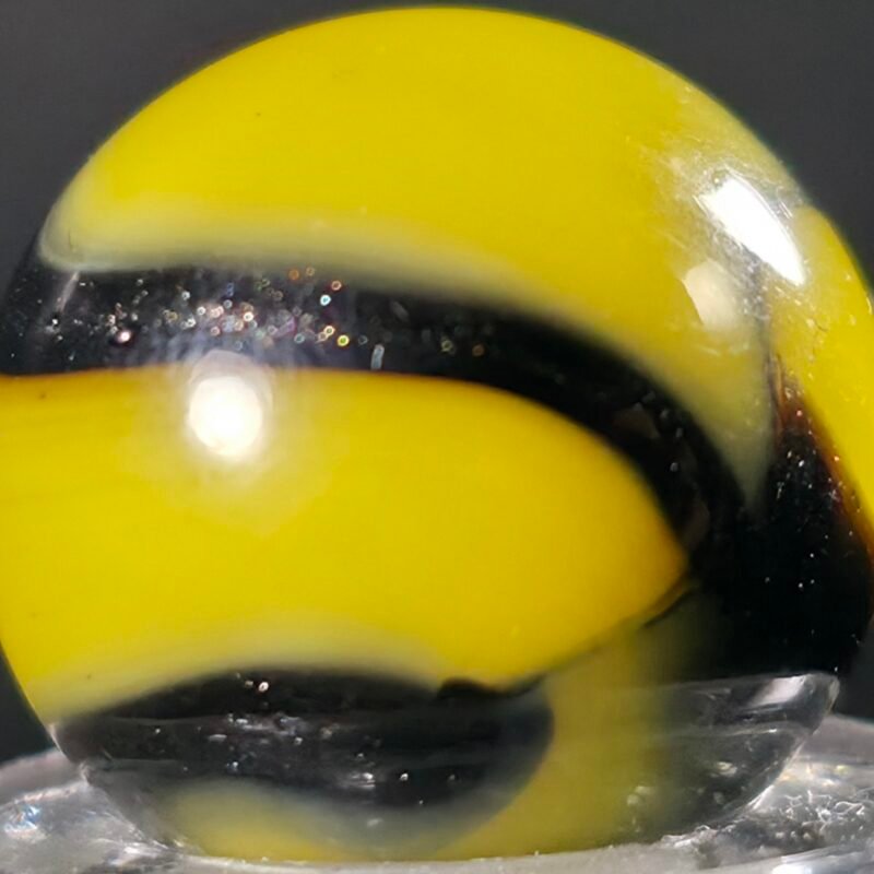 Peltier NLR Bee W/ 4 color AV .62 Mint 9.5