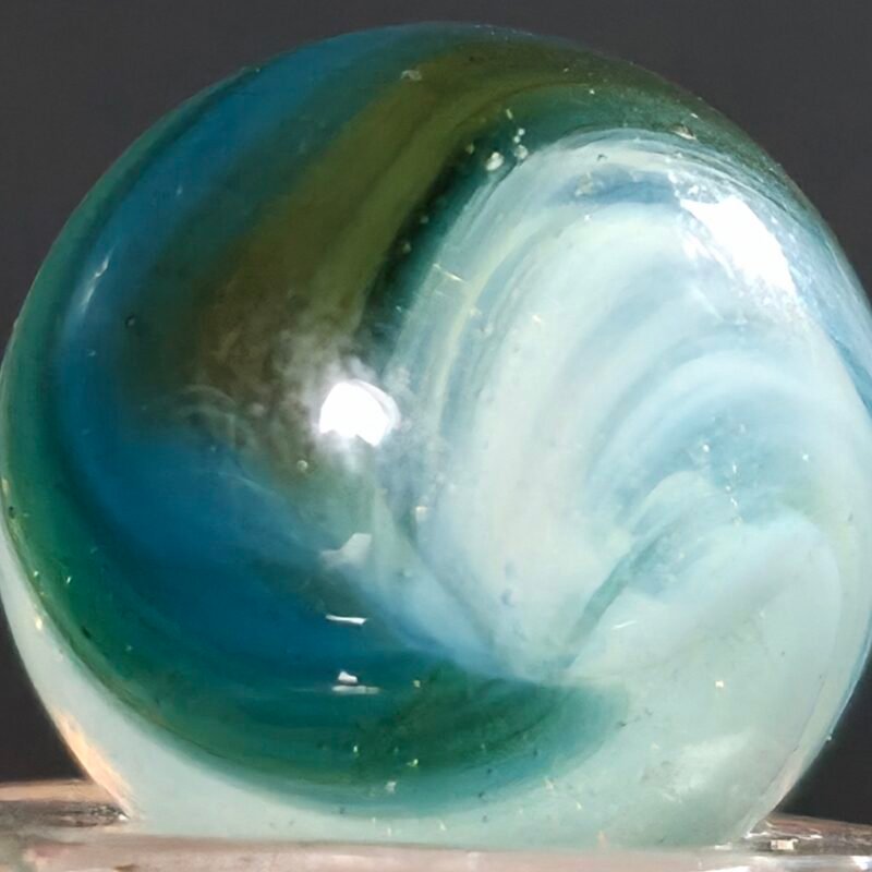 Akro Rare Color Hybrid Popeye .64 Mint 9.8