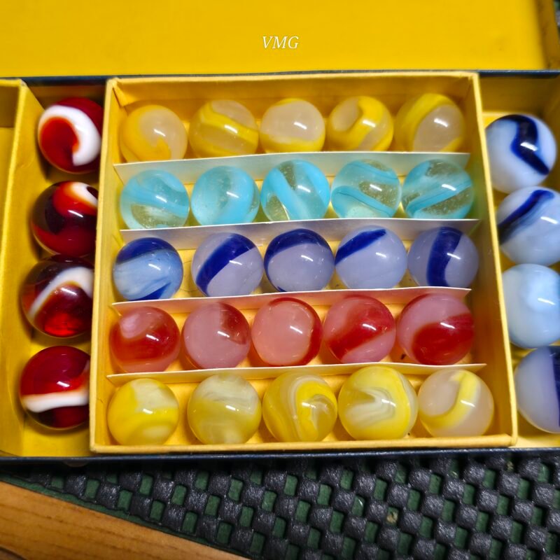 Akro OG #150 Tin W/ Great Marbles